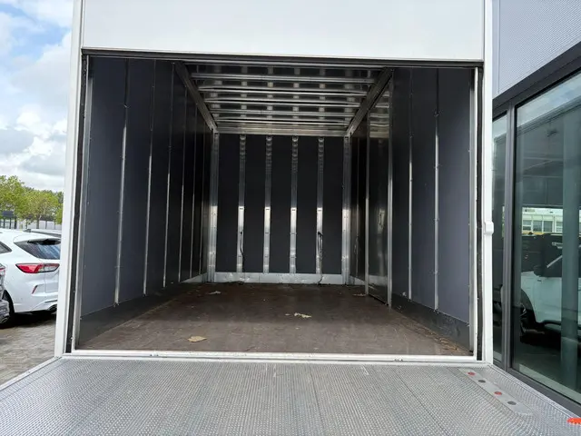 Ford Transit 350 2.0 TDCI L4H1 2024 Diesel 13