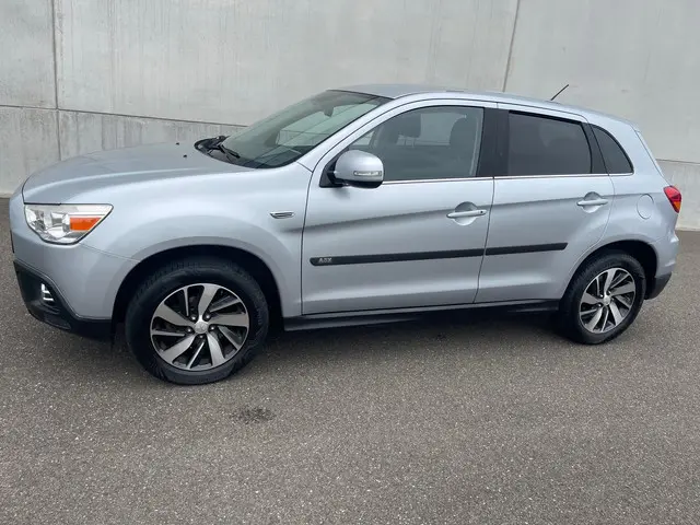 Mitsubishi ASX 2