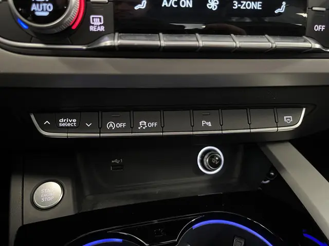 Audi A4 Avant 35 TFSI Launch edition 2020 Benzine 42