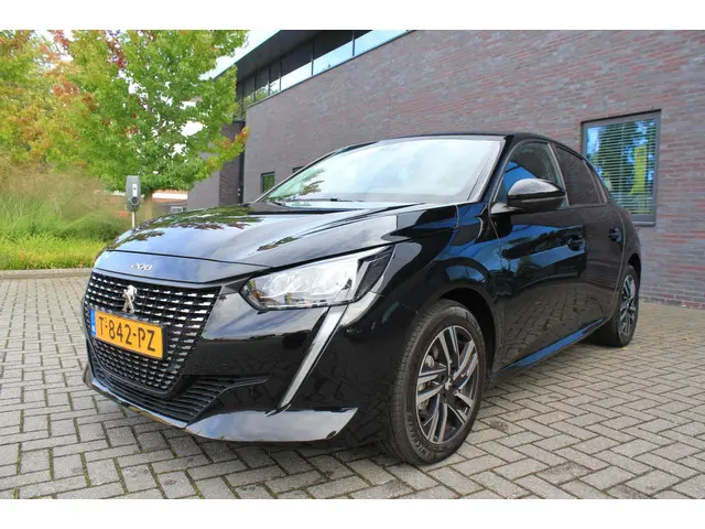 Peugeot 208 1.2 PureTech Allure Pack 2023 Benzine