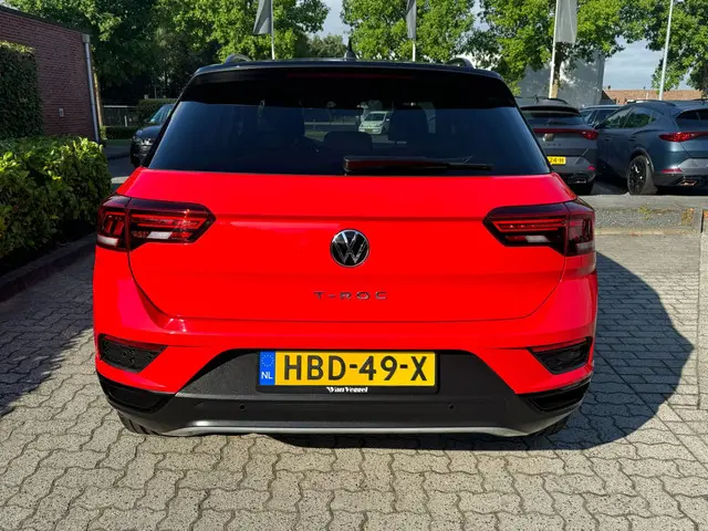 Volkswagen T-Roc 1.5 TSI Sport Business R 2022 Benzine 12