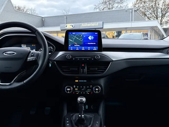 Ford Focus 1.0 EcoBoost Titanium Business 2018 Benzine 16