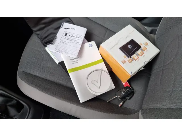 Volkswagen up! 1.0 cross up! BlueMotion 2014 Benzine 21