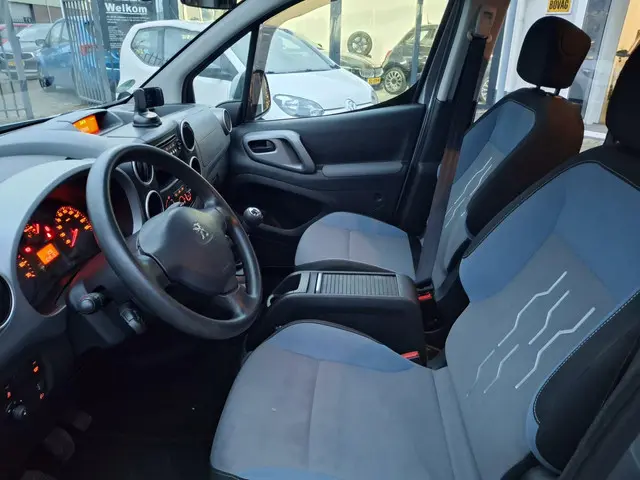 Peugeot Partner Tepee 1.2 PureTech Active 2016 Benzine 25