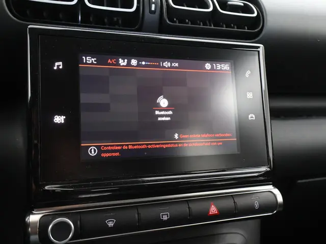 Citroën C3 Aircross 1.2 PURETECH + TREKHAAK 2017 Benzine 32