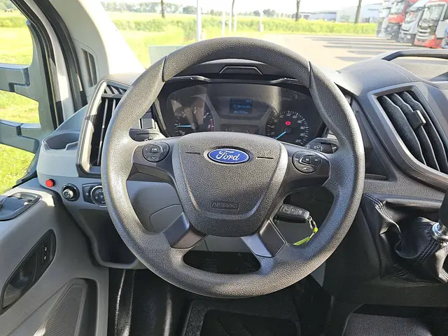 Ford Transit 2.0 2018 Diesel 10