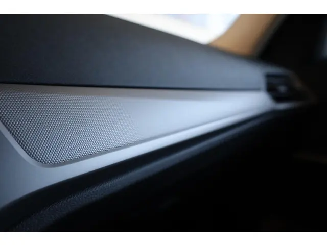 BMW 3 Serie Sedan 320e 2021 Hybride Benzine 17