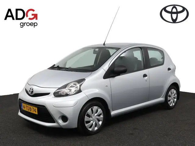 Toyota Aygo 1.0 VVT-i Now 2014 Benzine