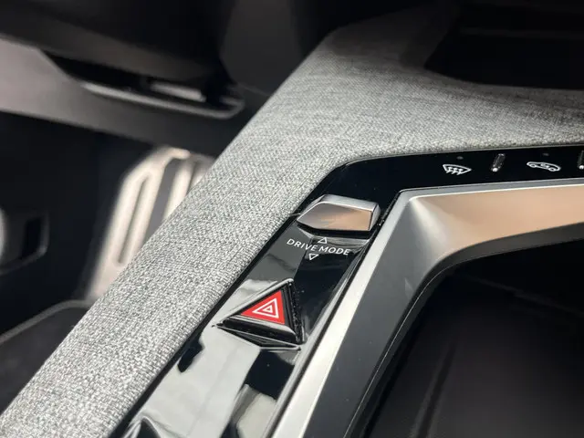 Peugeot 3008 Hybrid 136 GT 2024 Hybride Benzine 17