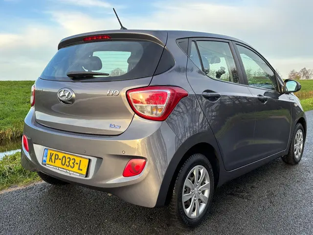 Hyundai i10 1.0i i-Motion Comfort 2016 Benzine 3