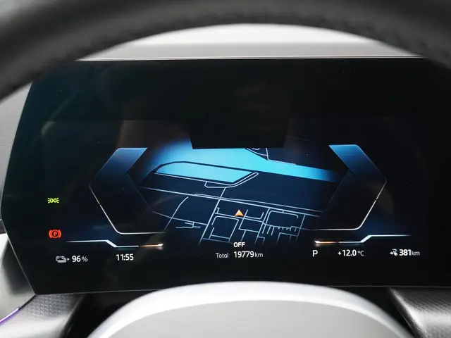 BMW iX1 xDrive30 Launch Edition 67 kWh 2024 Elektrisch 3
