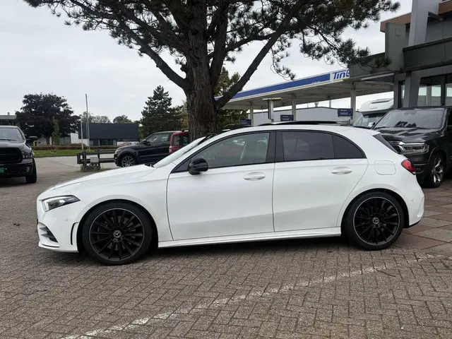 Mercedes-Benz A-Klasse 250 Premium Plus 2019 Benzine 18