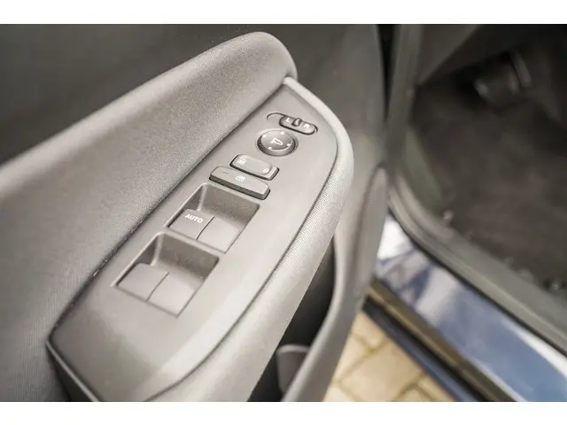 Honda Jazz 1.5i e:HEV COMFORT 2021 Hybride Benzine 39