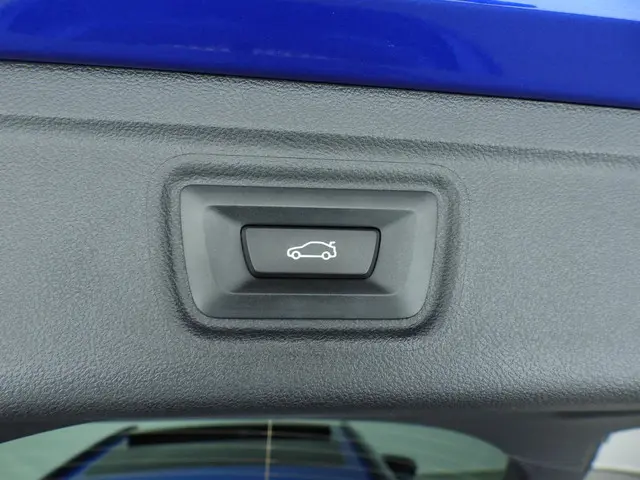 BMW 3 Serie Touring 320i 2024 Benzine 40