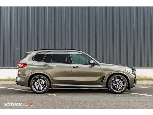 BMW X5 xDrive45e M-sport Manhattan 2021 Hybride Benzine 4