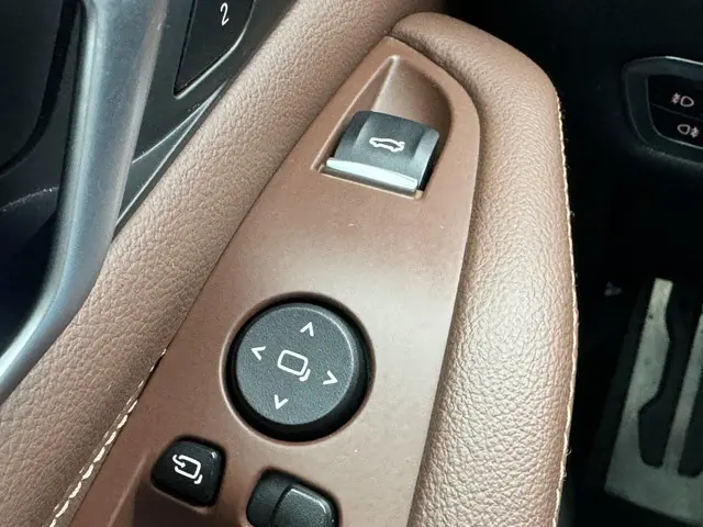 BMW X5 xDrive40i High Executive 7p. 2019 Benzine 37