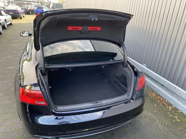 Audi A5 Coupé 1.8 TFSI Pro Line S 2012 Benzine 13