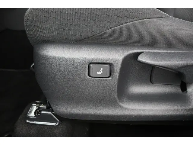 Toyota C-HR 1.8 Hybrid Style 2019 Hybride Benzine 38