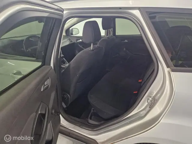 Ford Focus Wagon 1.0 Trend Edition 2015 Benzine 7