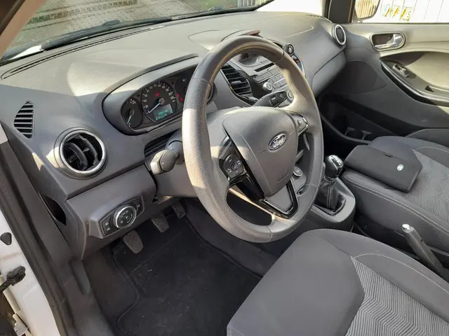 Ford Ka Ka+ 1.2 Trend Ultimate 2017 Benzine 2