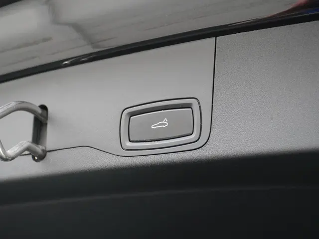 Porsche Taycan Sport Turismo 83 kWh 2022 Elektrisch 12