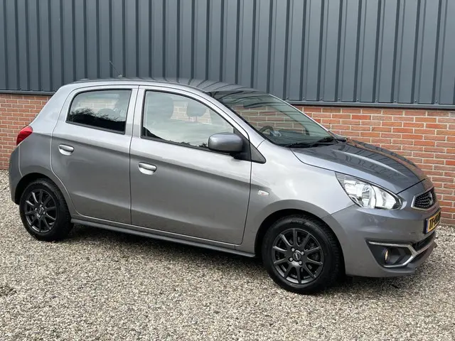 Mitsubishi Space Star 1.0 Cool+ 2017 Benzine 4