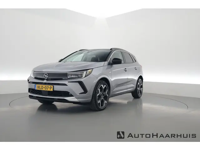 Opel Grandland 1.2 Turbo Ultimate 2024 Benzine