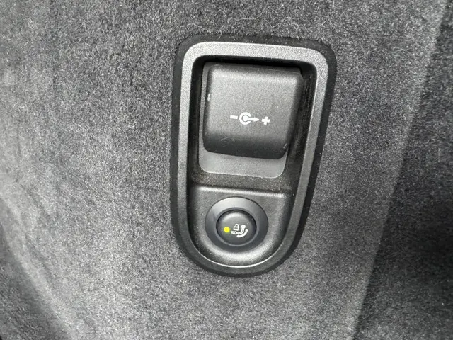 BMW 5 Serie Touring 530e M-Sport 2021 Hybride Benzine 32