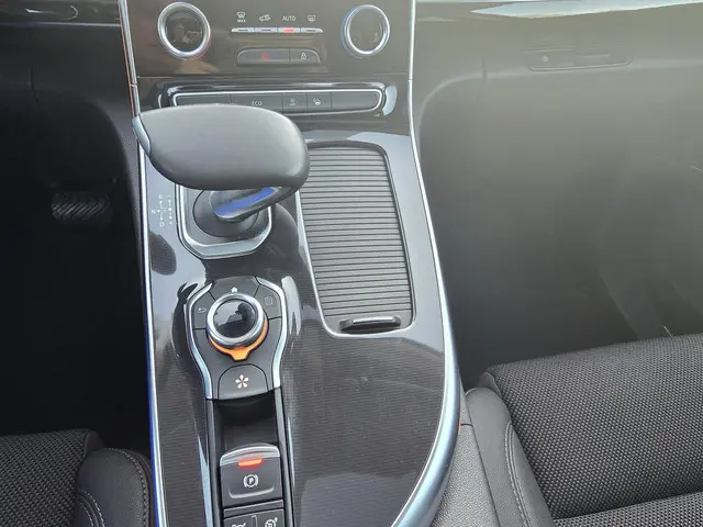 Renault Espace 1.8 TCe Intens 7p. 2019 Benzine 23