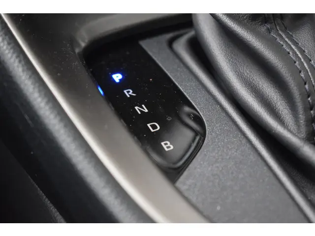 Mazda 2 Hybrid 1.5 Homura Plus 2025 Hybride Benzine 26