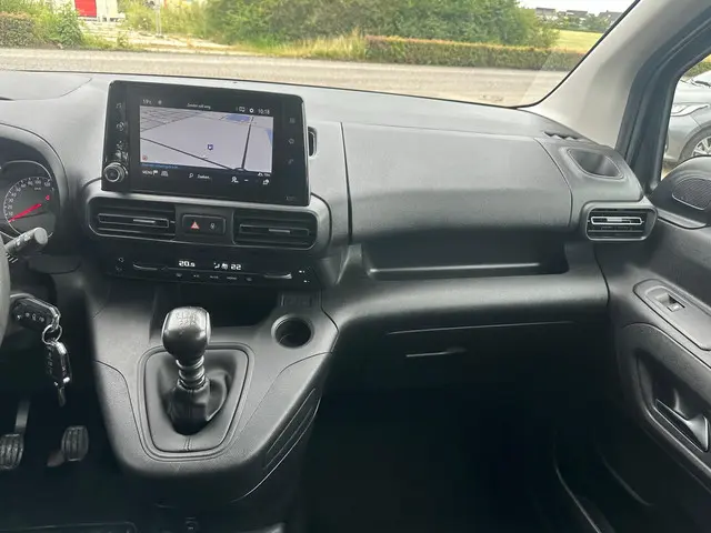 Opel Combo Life 1.2 Turbo L2H1 Edition 7p. 2020 Benzine 25