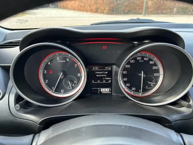 Suzuki Swift 1.2 Select Smart Hybrid 2020 Benzine 17