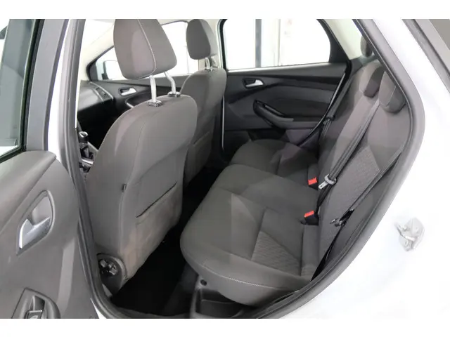 Ford Focus Wagon 1.0 EcoBoost Trend 2014 Benzine 5