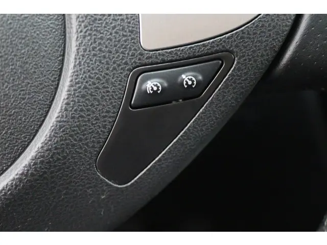 Nissan Juke 1.2 DIG-T S/S Connect Edition 2015 Benzine 35