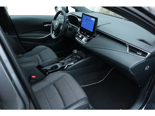 Toyota Corolla Hybrid 140 Dynamic 2025 Hybride Benzine 31