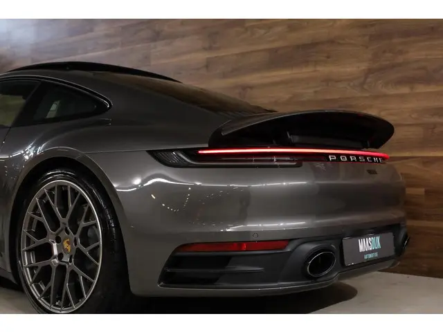 Porsche 911 3.0 Carrera S 2022 Benzine 27
