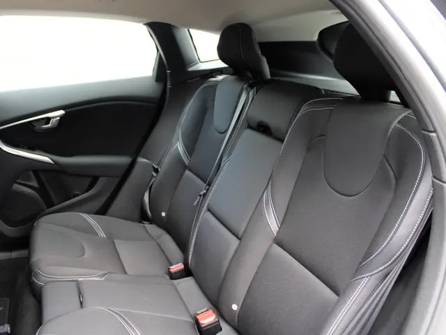 Volvo V40 2.0 T3 Nordic+ 2017 Benzine 11