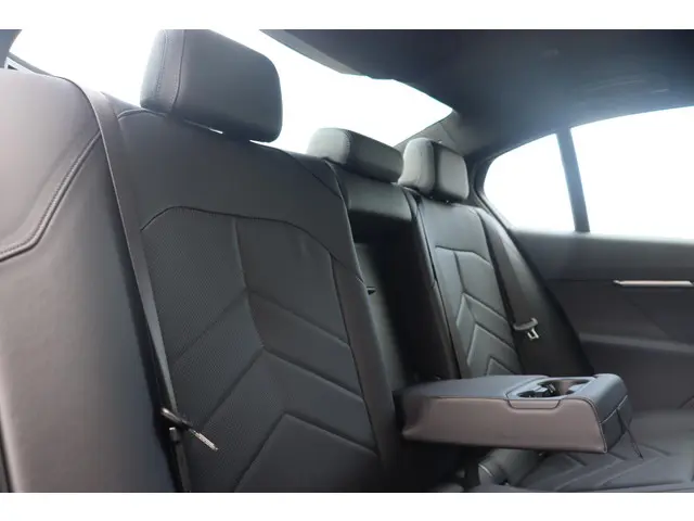 BMW i5 eDrive40 | M Sport Edition 2025 Elektrisch 13