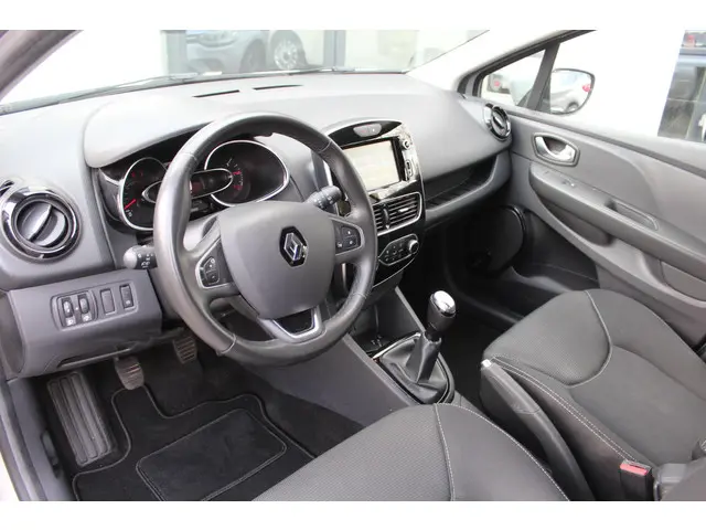 Renault Clio Estate 0.9 TCe Limited 2020 Benzine 3