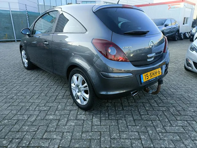 Opel Corsa 1.4-16V CRUS CONT/NAP/NAVI/TREKHAK 2012 Benzine 5