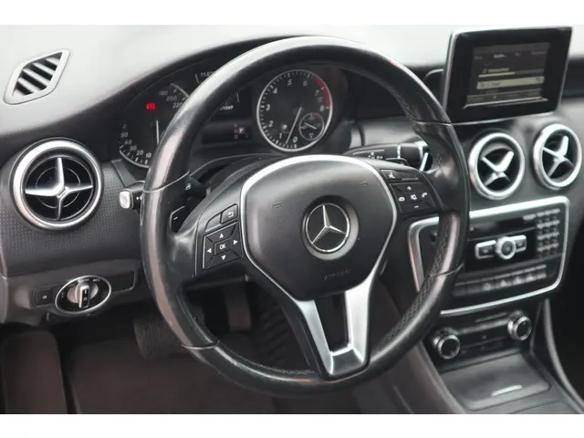 Mercedes-Benz A-Klasse 3
