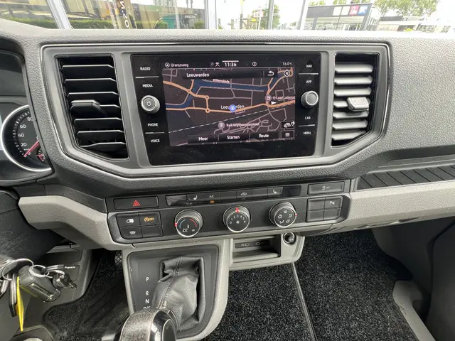 Volkswagen Crafter 35 2.0 TDI L4 H3 2021 Diesel 8