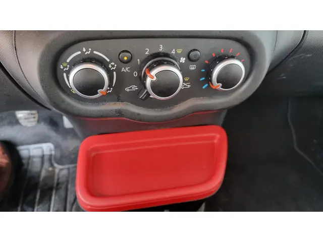 Renault Twingo 1.0 SCe Dynamique 2015 Benzine 8