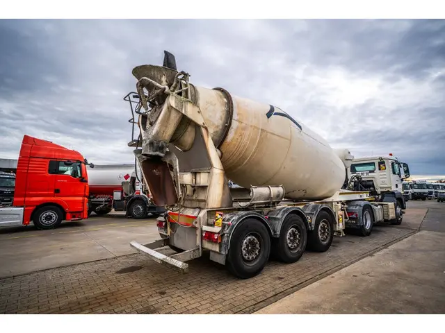 MAN TGS 18.400 BLS 4X4H+SEMI-MIXER 12M3 2014 Diesel 4