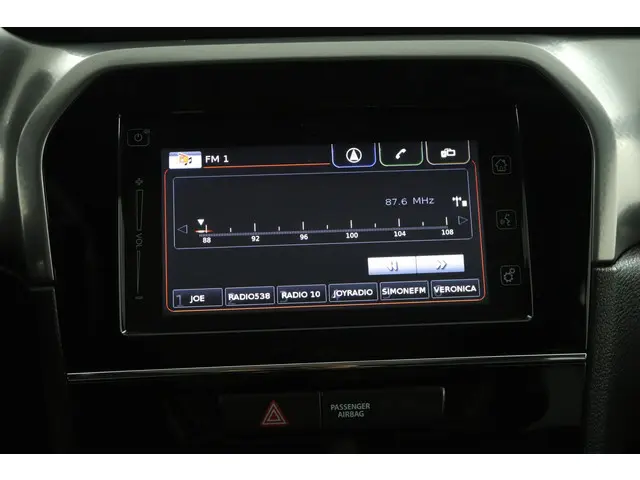 Suzuki Vitara 1.6 High Executive 2015 Benzine 8