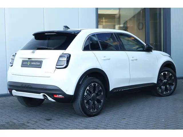 Fiat 600 1.2 Hybrid La Prima 2024 Benzine 7