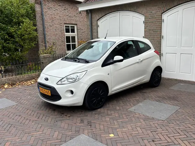 Ford Ka 1.2 Champions Edition start/stop 2013 Benzine 14