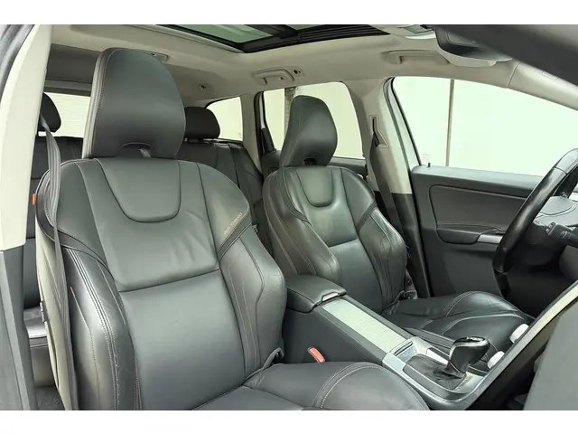 Volvo XC60 2.0 T5 FWD Ocean Race 2015 Benzine 14