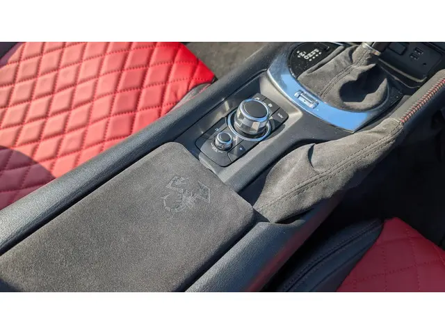 Fiat 124 Spider 1.4 MultiAir Turbo Abarth 2016 Benzine 16