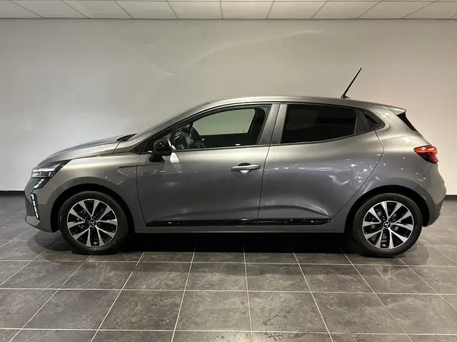 Mitsubishi Colt 1.6 HEV Intense 2025 Hybride Benzine 15